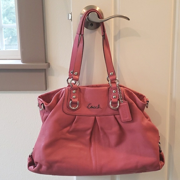 Coach Handbags - Coach Ashley pleated leather Hobo bag. Pink Leather. Vintage model F15513